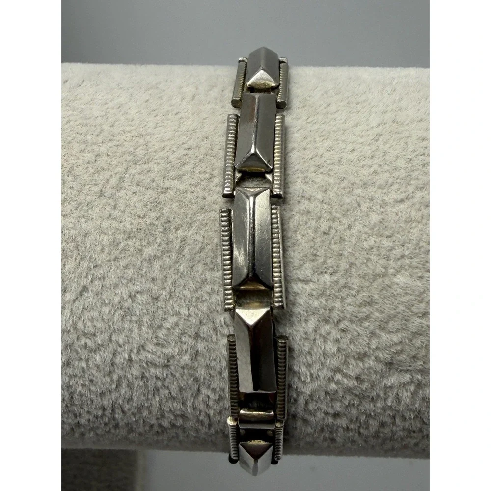 Caravelle 1966 Manual Wind Ladies Works Watch 14MM 5.5
